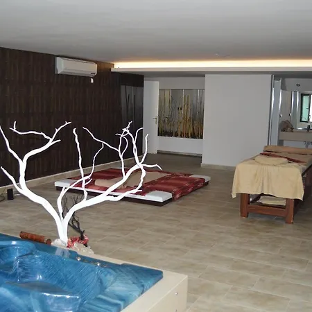 Konak Luxury Direct Beach 아파트 카기켁