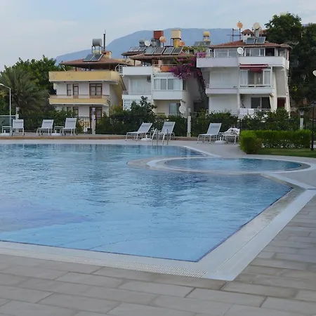 Konak Luxury Direct Beach *