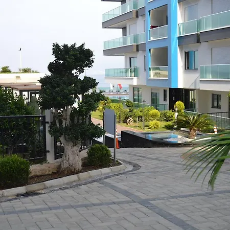 Konak Luxury Direct Beach 카기켁