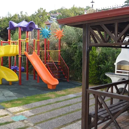 아파트 Konak Luxury Direct Beach 카기켁