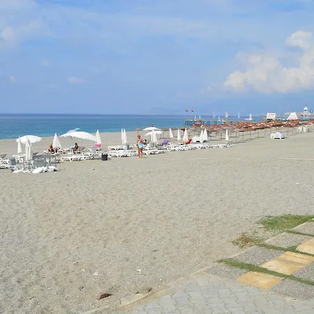 Konak Luxury Direct Beach Kargicak (Alanya)
